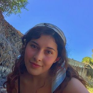 Meet your Posher, Naomi